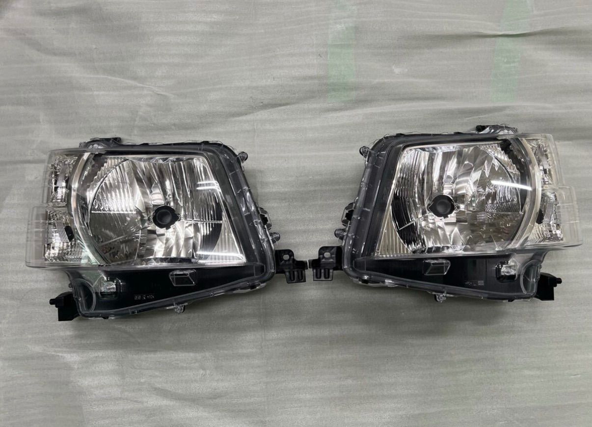 2510-77-04 新車外し ダイハツ 純正 S700V S710V ハイゼット カーゴ