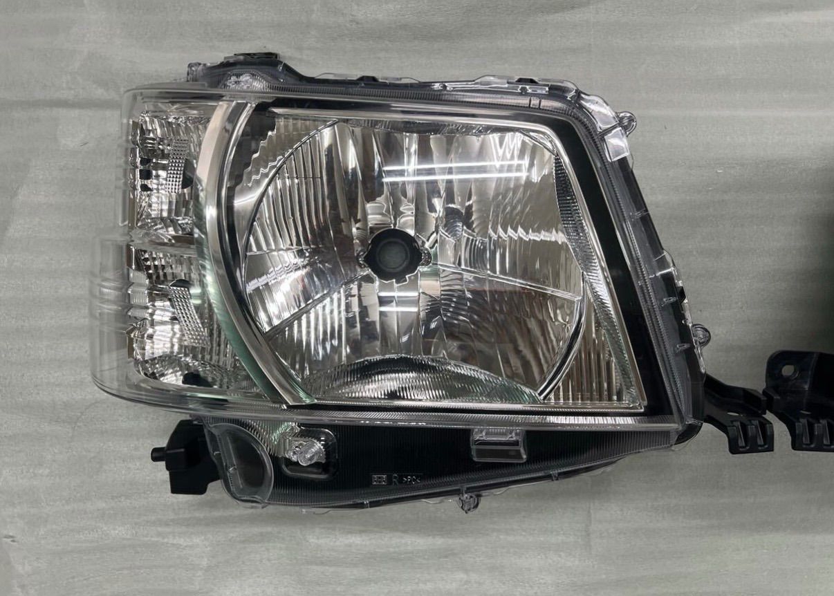 2510-77-04 新車外し ダイハツ 純正 S700V S710V ハイゼット カーゴ