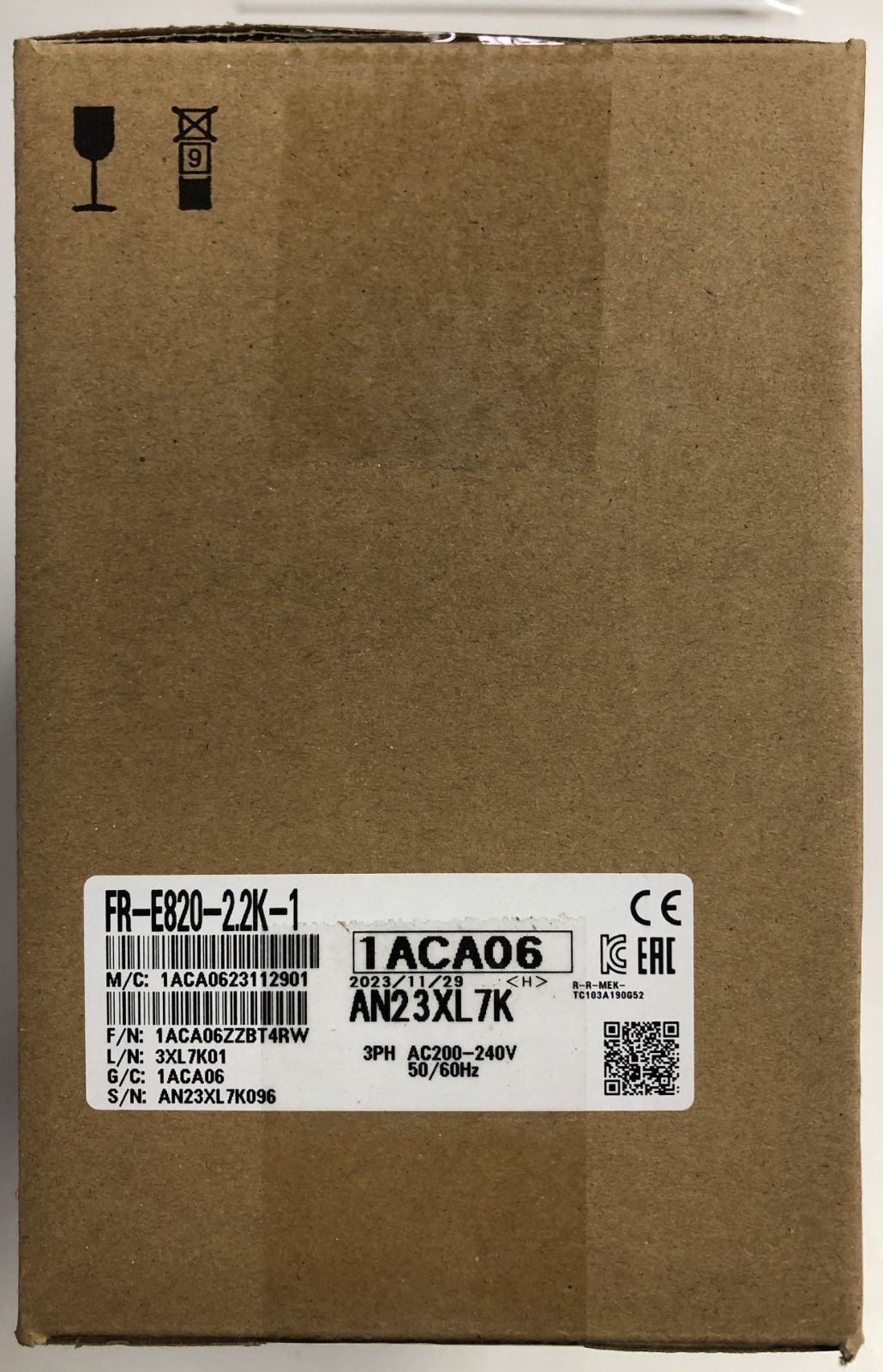 三菱電機 FR-E 820-2.2 K-1 汎用インバータ