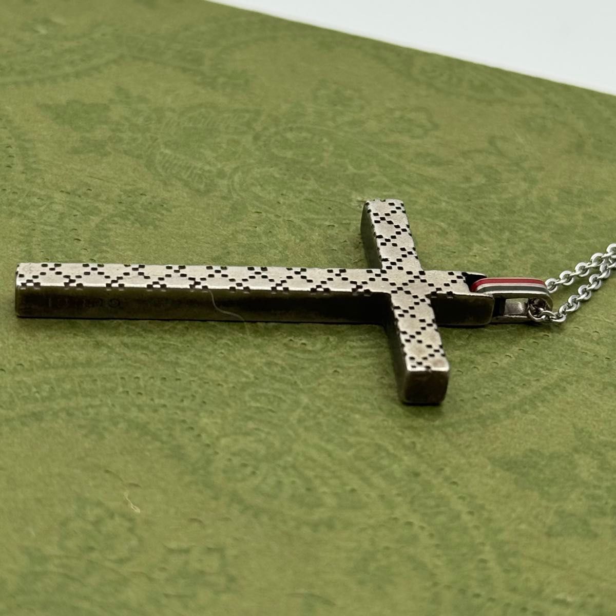 GUCCI 十字架 クロス ロング ネックレス 116850 - メルカリ