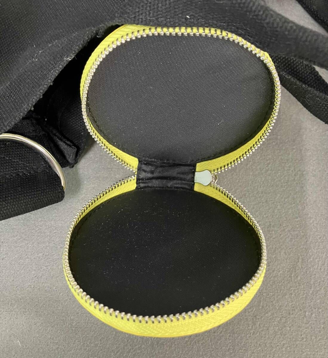 AMPTAKxCOLORSアンプタックカラーズ ポーチ付 ショルダートートバック