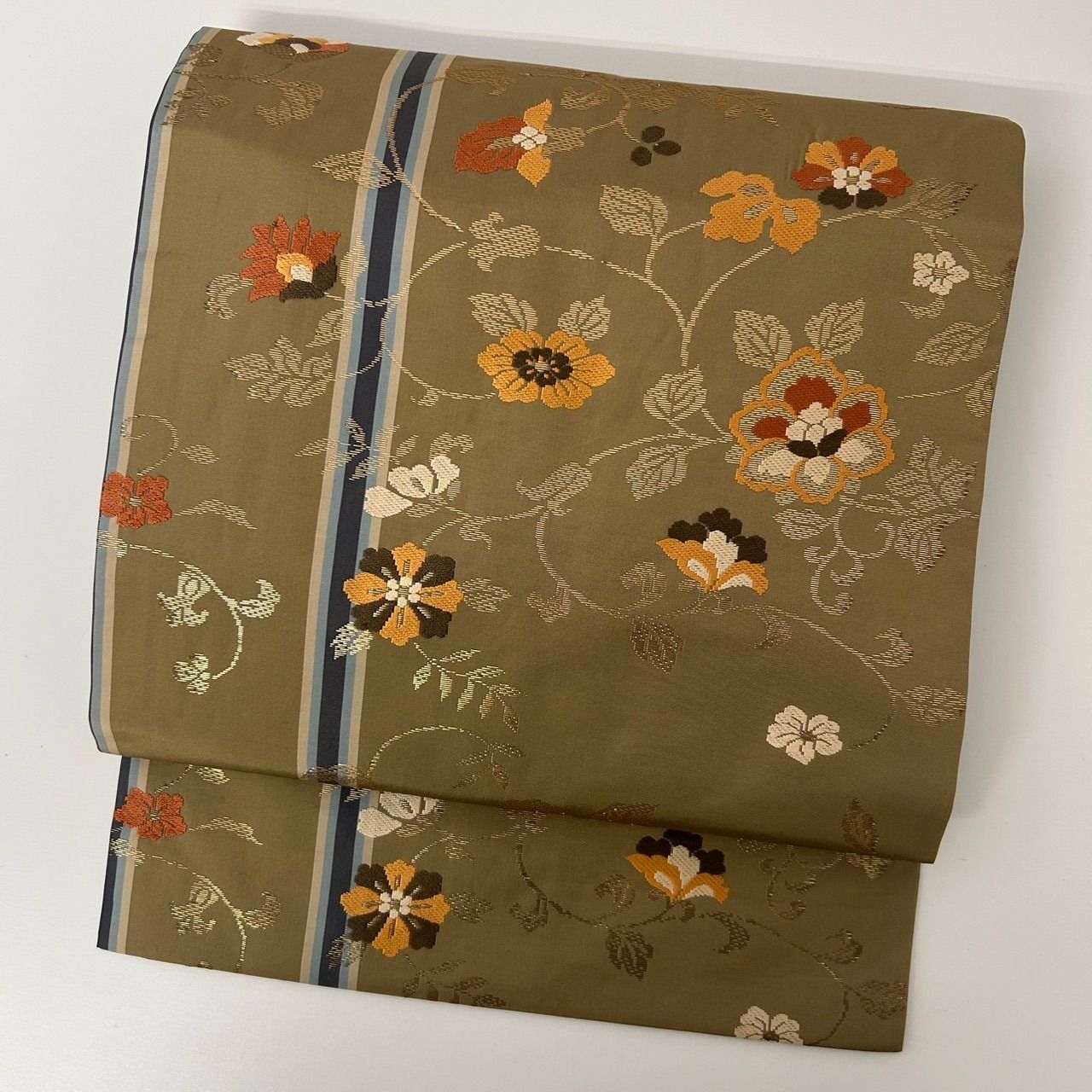 名古屋帯 正絹 金糸織り込み 美しい花唐草文 九寸MA-1575 - メルカリ