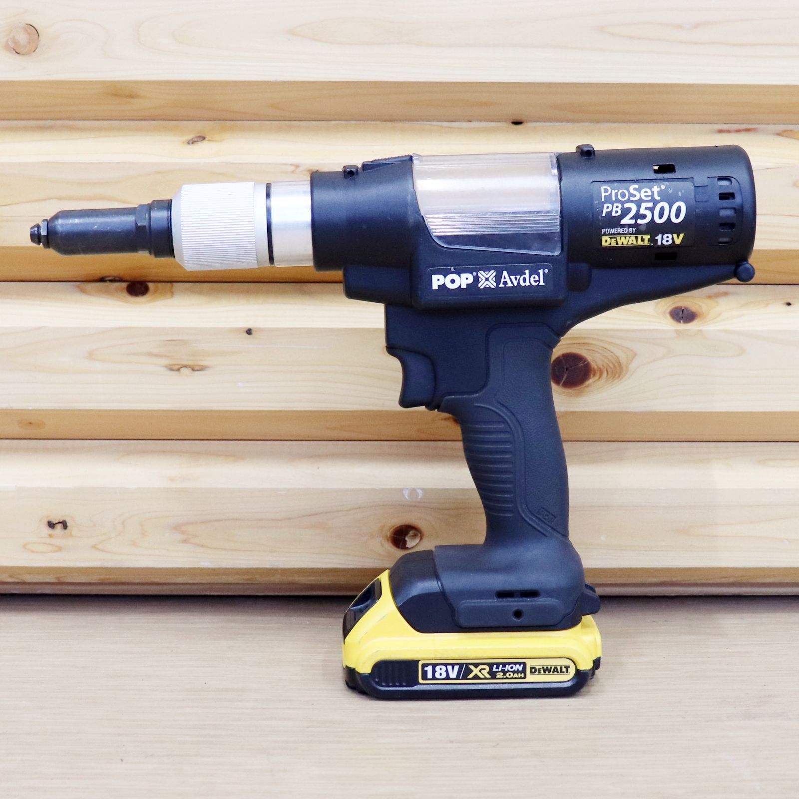 新潟発 POP Avdel 充電式コードレスリベッター PB 2500 18 V バッテリー 工具 リベット 接合 金属板 建築 建設 デウォルト