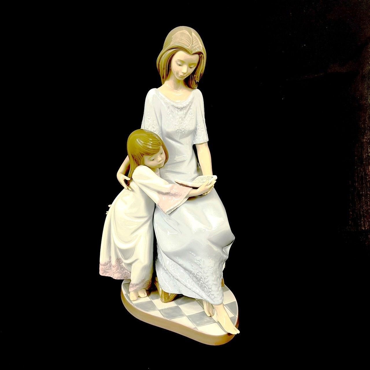 LLADRO/リヤドロ 【おやすみ前のご本】＃5457 - メルカリ