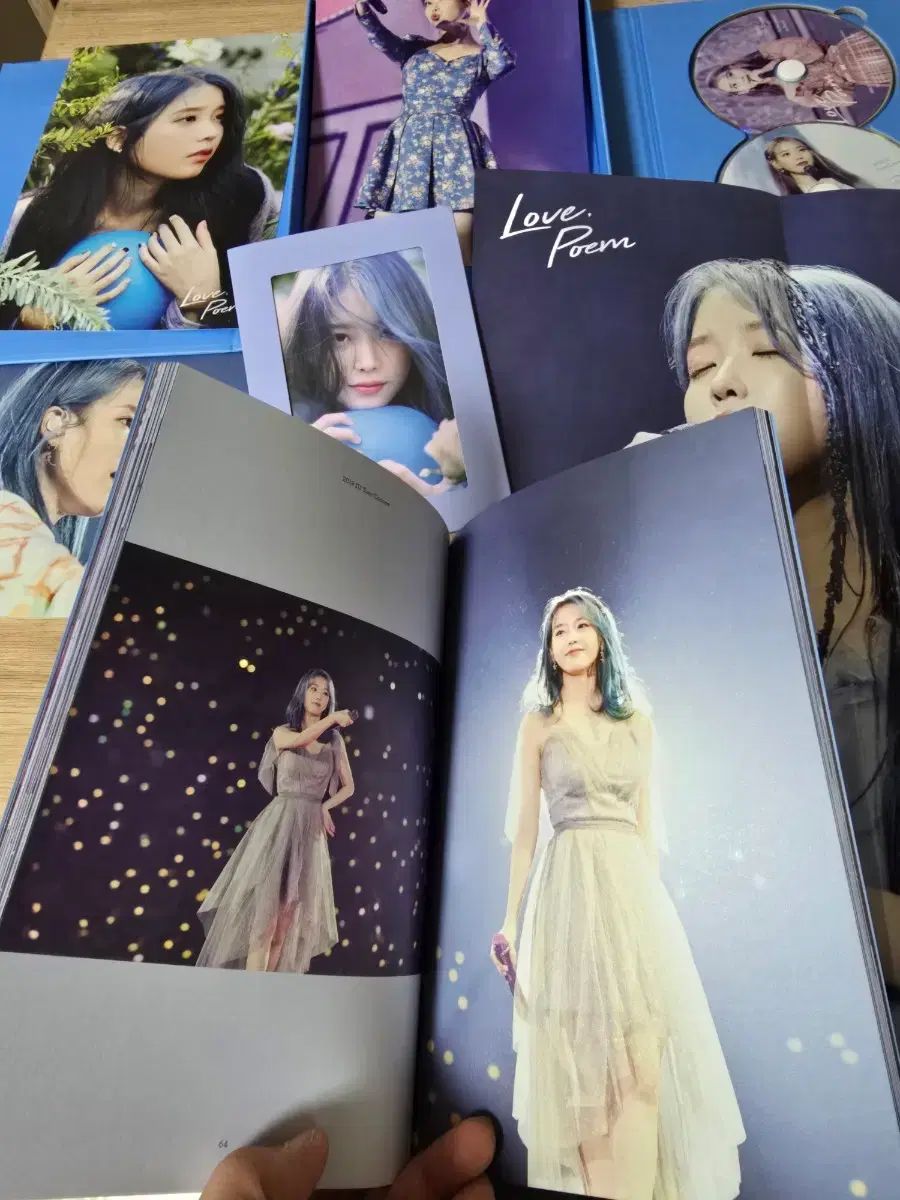 IU 2019 Love Poem コンサート DVD ブルーレイ - メルカリ