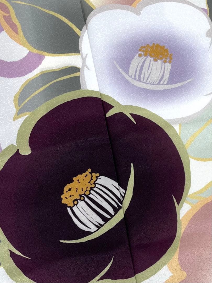 ポリエステル 振袖 大輪 椿 雪輪文様 紋意匠 ぼかし八掛 躾糸付き