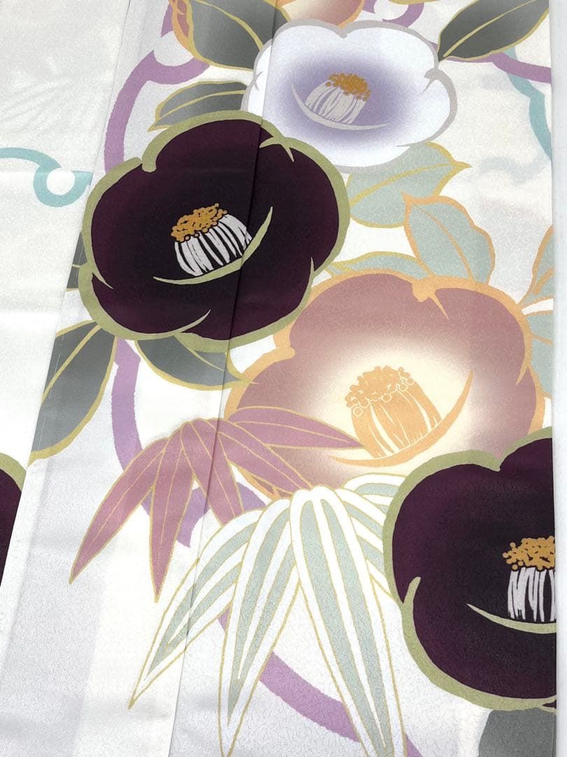 ポリエステル 振袖 大輪 椿 雪輪文様 紋意匠 ぼかし八掛 躾糸付き