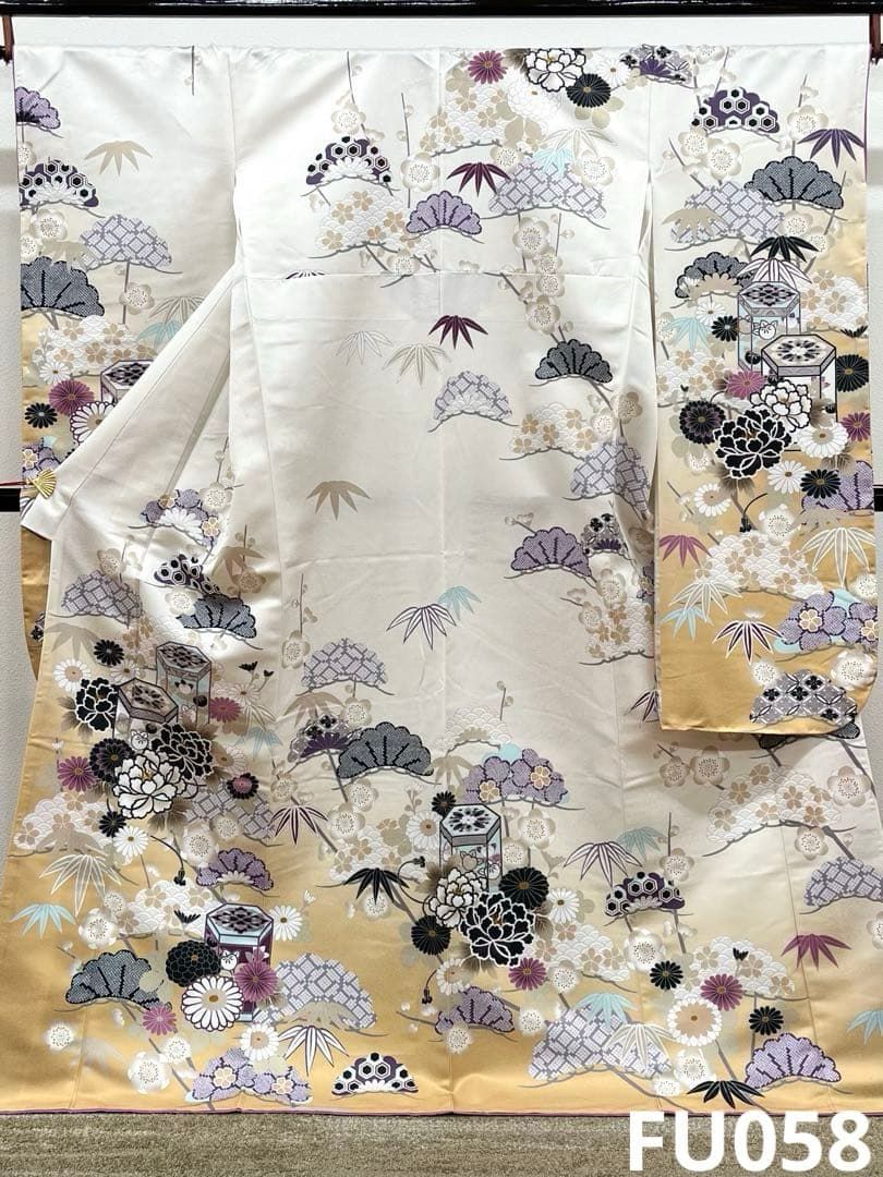 ポリエステル 振袖 菖蒲 鞠 紋意匠 ぼかし八掛 躾糸付き FU058 - メルカリ