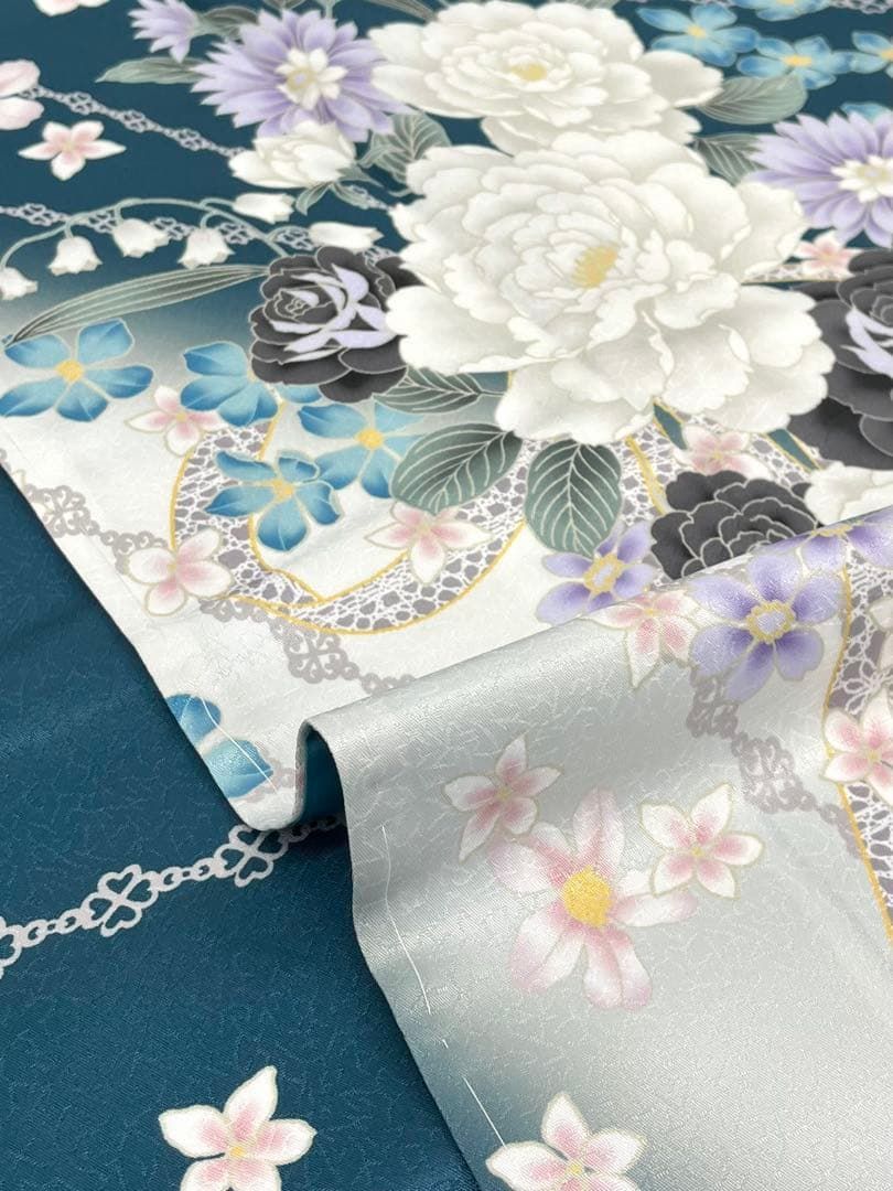 ポリエステル 振袖 牡丹 薔薇 紋意匠 ぼかし八掛 躾糸付き FU055