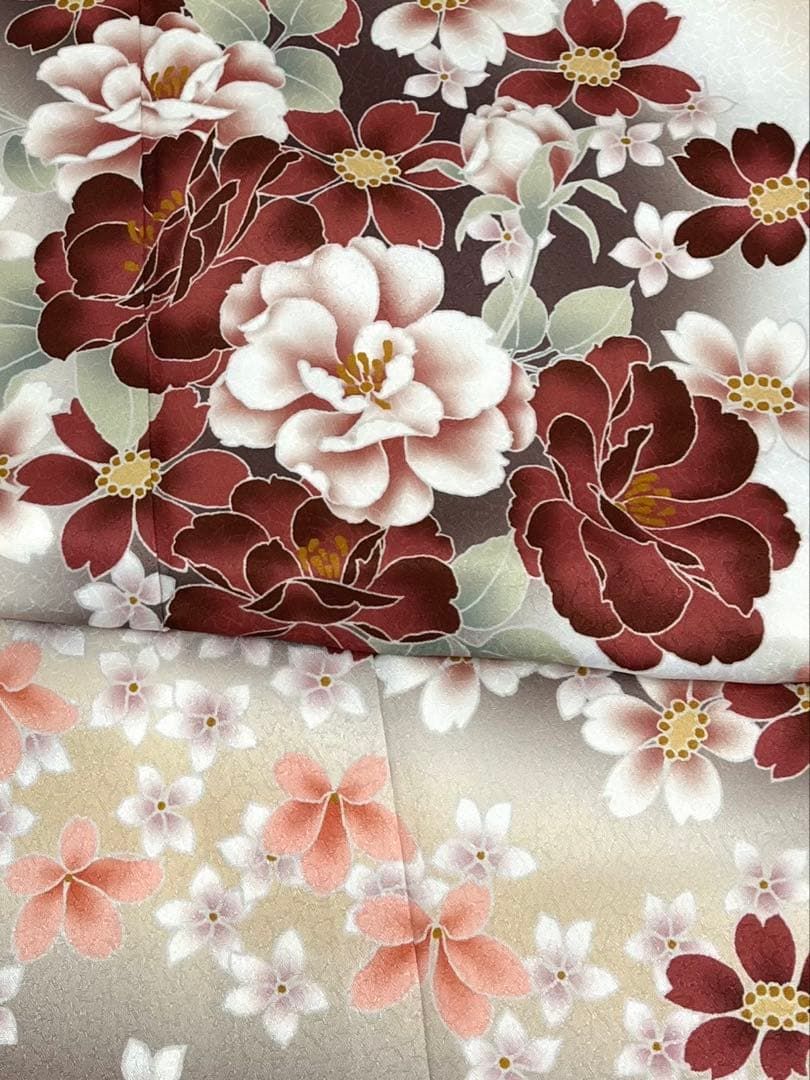 ポリエステル 振袖 牡丹 紋意匠 ぼかし八掛 躾糸付き FU052 - メルカリ