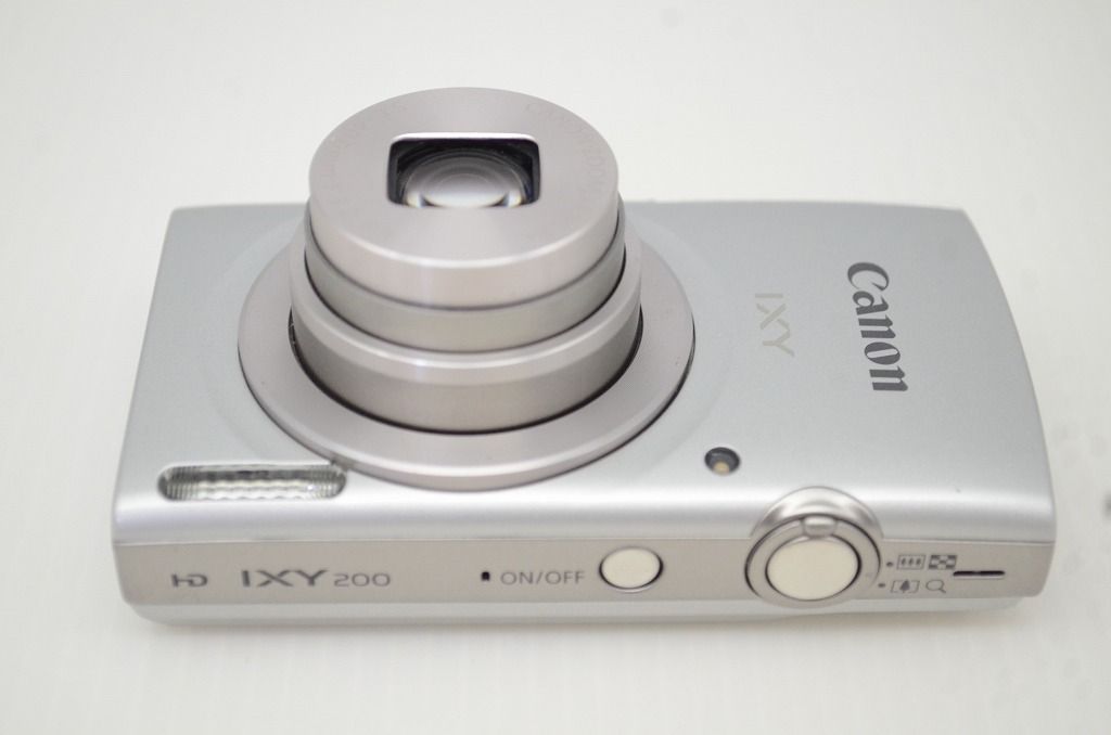 良品 Canon キヤノン IXY 200 コンパクトデジタルカメラ シルバー