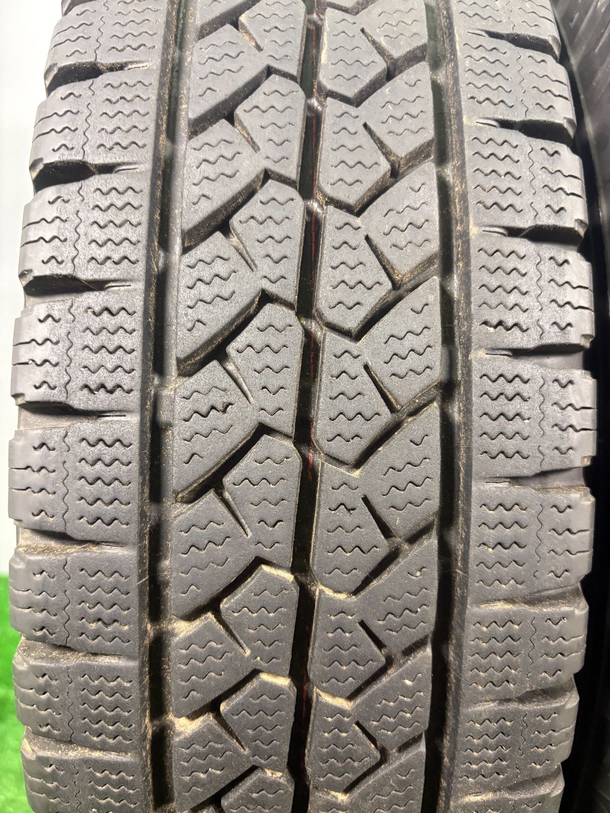 195 80 R 15 LT ブリヂストン VL 1 2本 冬 タイヤ スタッドレス TA 819