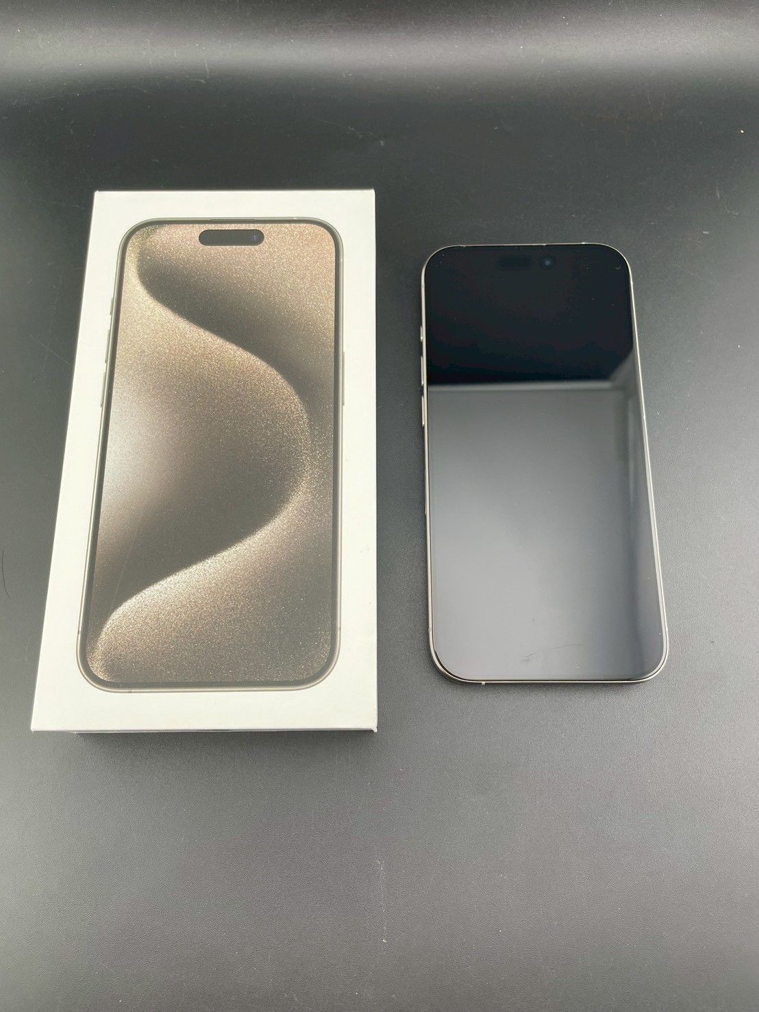【中古品】 iPhone15 PRO  A3101 (MTU93J/A) 128GB ナチュラルチタニウム　付属品あり　アイフォン15 アイフォン
