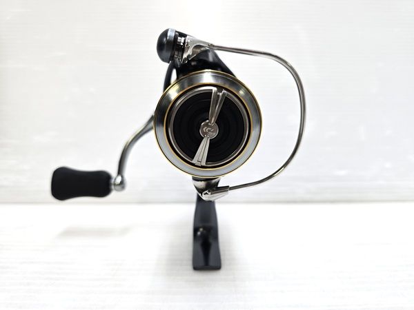 品 ダイワ Daiwa スピニングリール 23 エアリティ LT 2000 S-P 箱あり 〇YR-19576〇