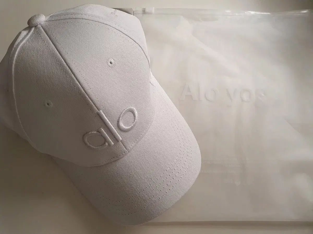 アロ ホワイト ベースボールキャップ 帽子 オールホワイト