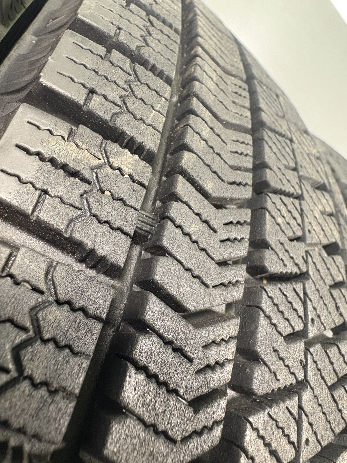 送料無料☆16x4.5J +45 4穴 PCD100 165/50R16 ブリヂストン VRX2 4本