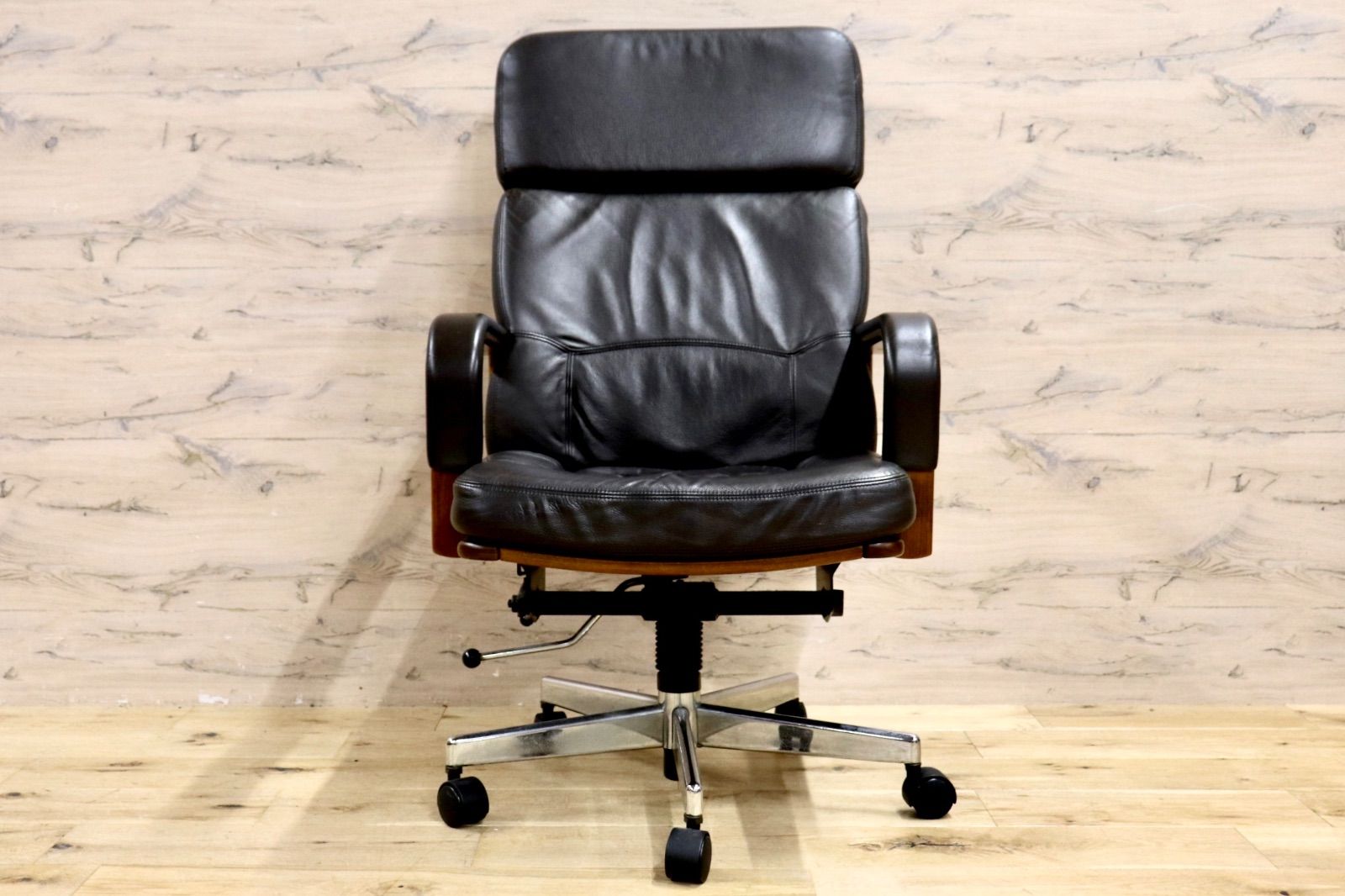 本革 デスクチェア