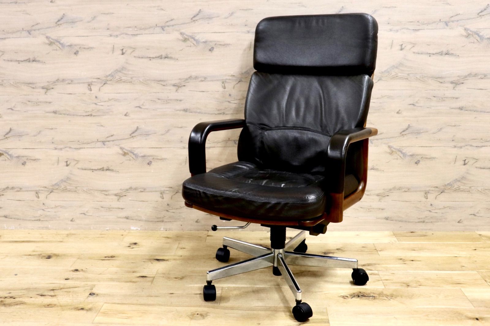 GMIK 583 karimoku カリモク 黒 本革 デスクチェア オフィスチェア 社長椅子 役員椅子 書斎椅子 ミーティング椅子