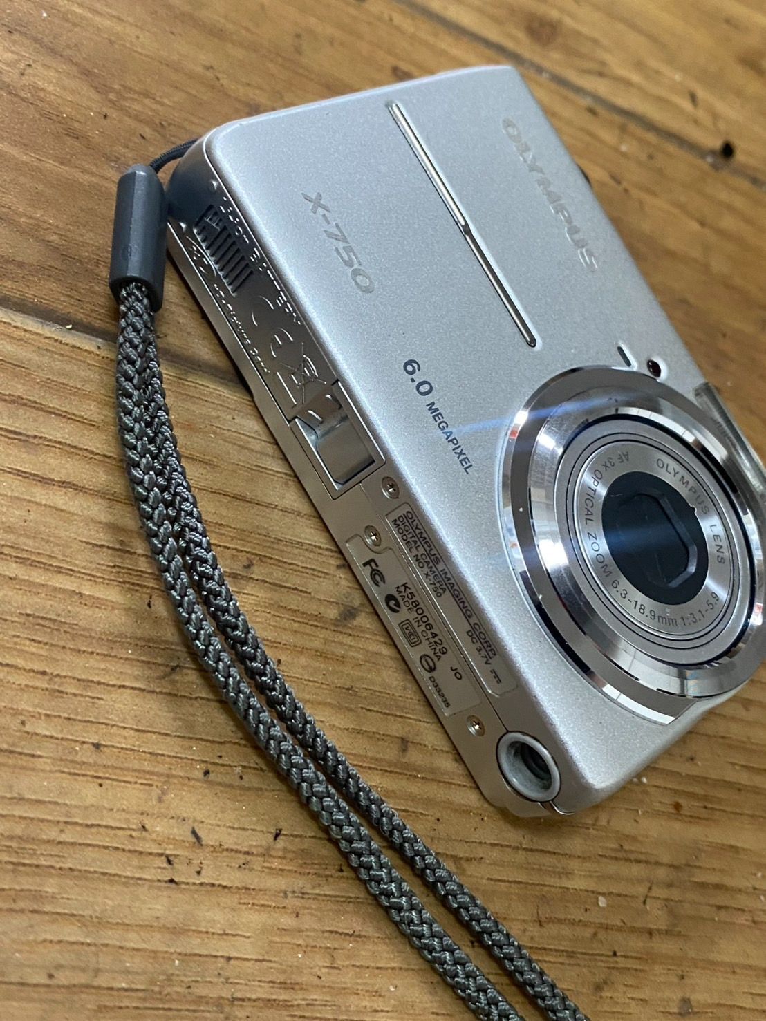 美品 OLYMPUS オリンパス X-750 コンパクトカメラ デジカメ デジタル