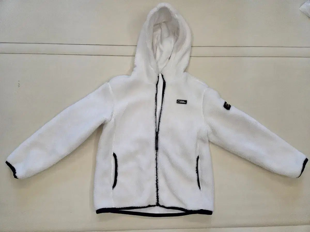 ナショナルジオグラフィック キッズ フリース 140-人気商品・アウトレット