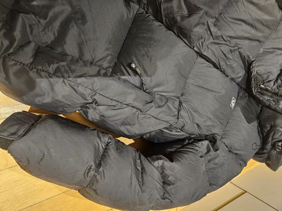 BLACK YAK ブラックヤク ダウンジャケット ロング丈