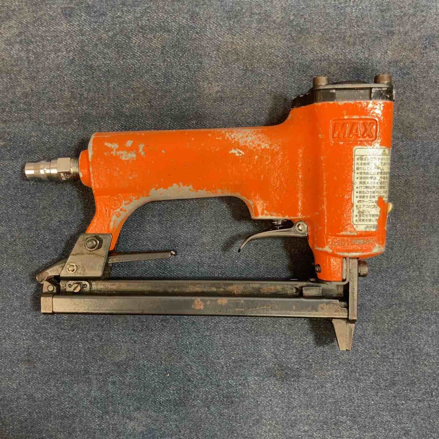 マックス MAX 常圧ステープル用エアネイラ TA-20 A 413 J
