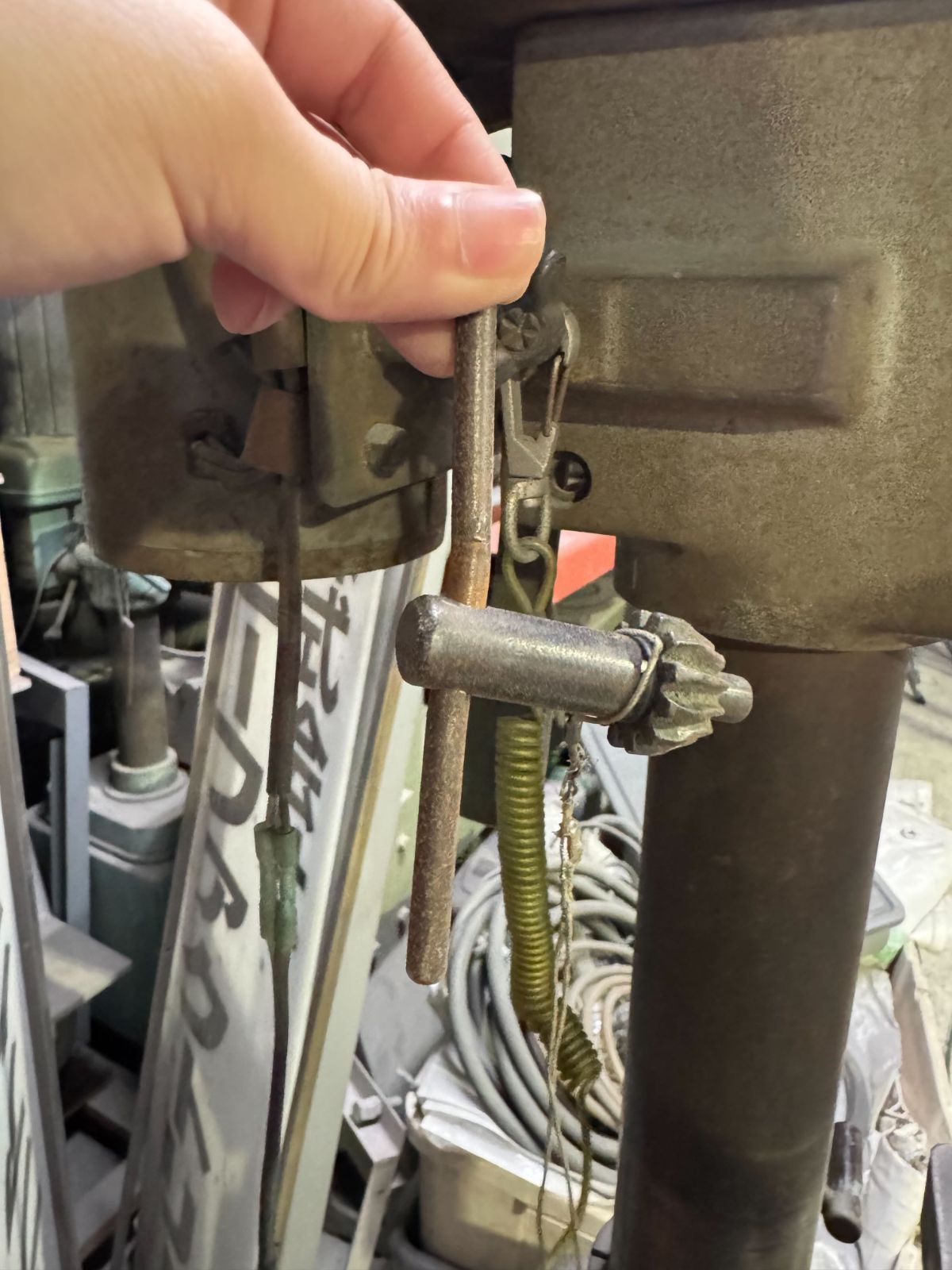  日立 HITACHI 13 mm 卓上ボール盤 電動工具 BE-3600 現地引取のみ 切削工具 切削 切断 穴あけ