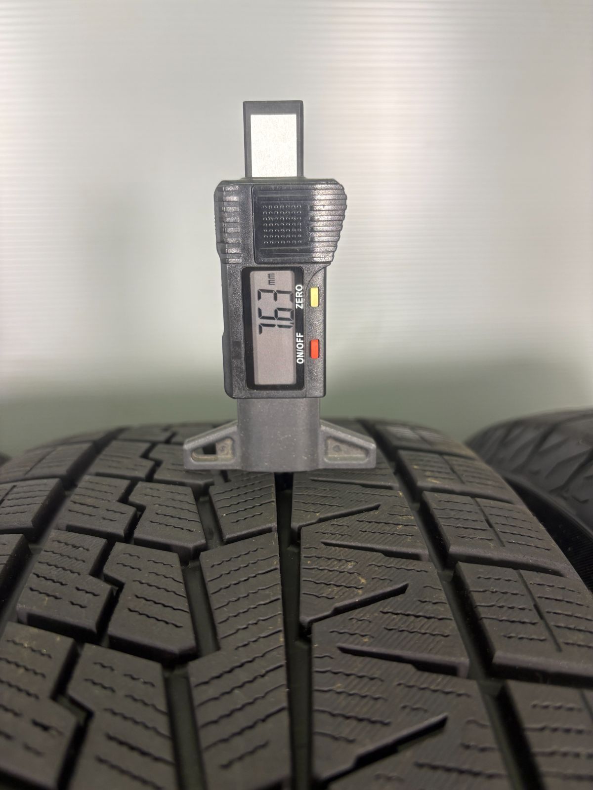 タイヤ ホイール