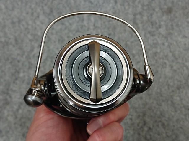 未使用品】 ダイワ 22イグジスト LT4000-XH スピニングリール EXIST