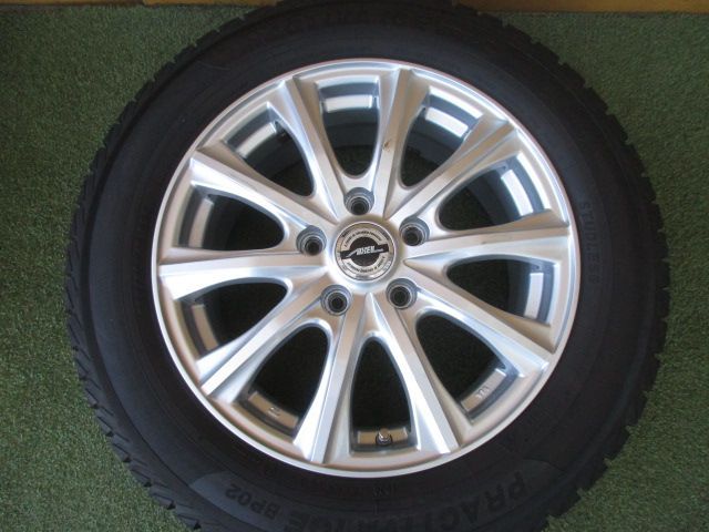 スタッドレスタイヤ４本SET ノア