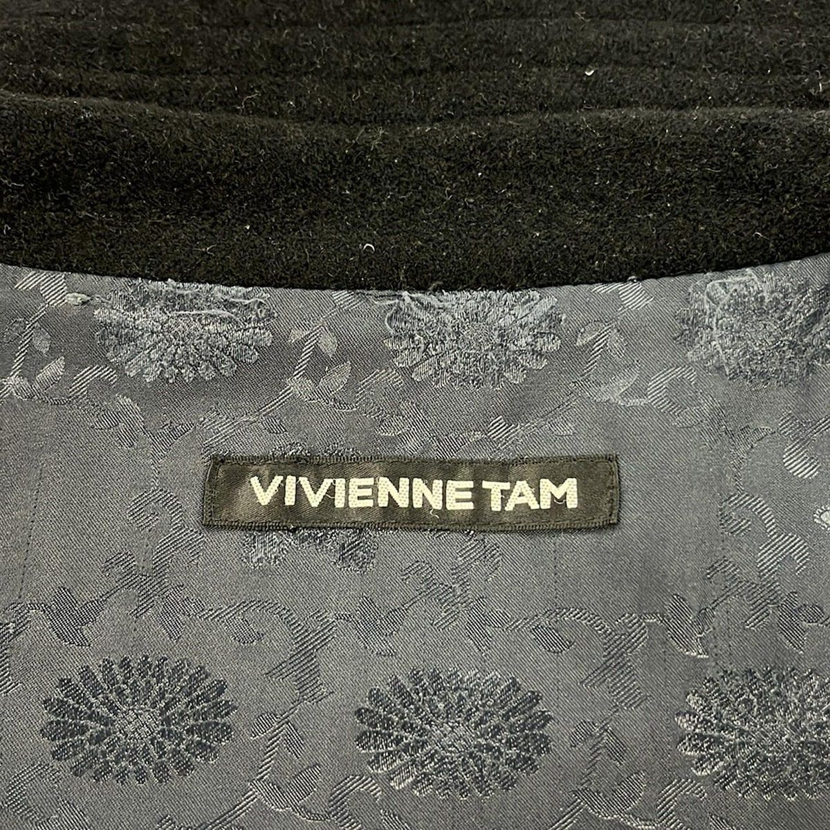 VIVIENNE TAM(ヴィヴィアンタム) コート サイズ1 S レディース - 黒