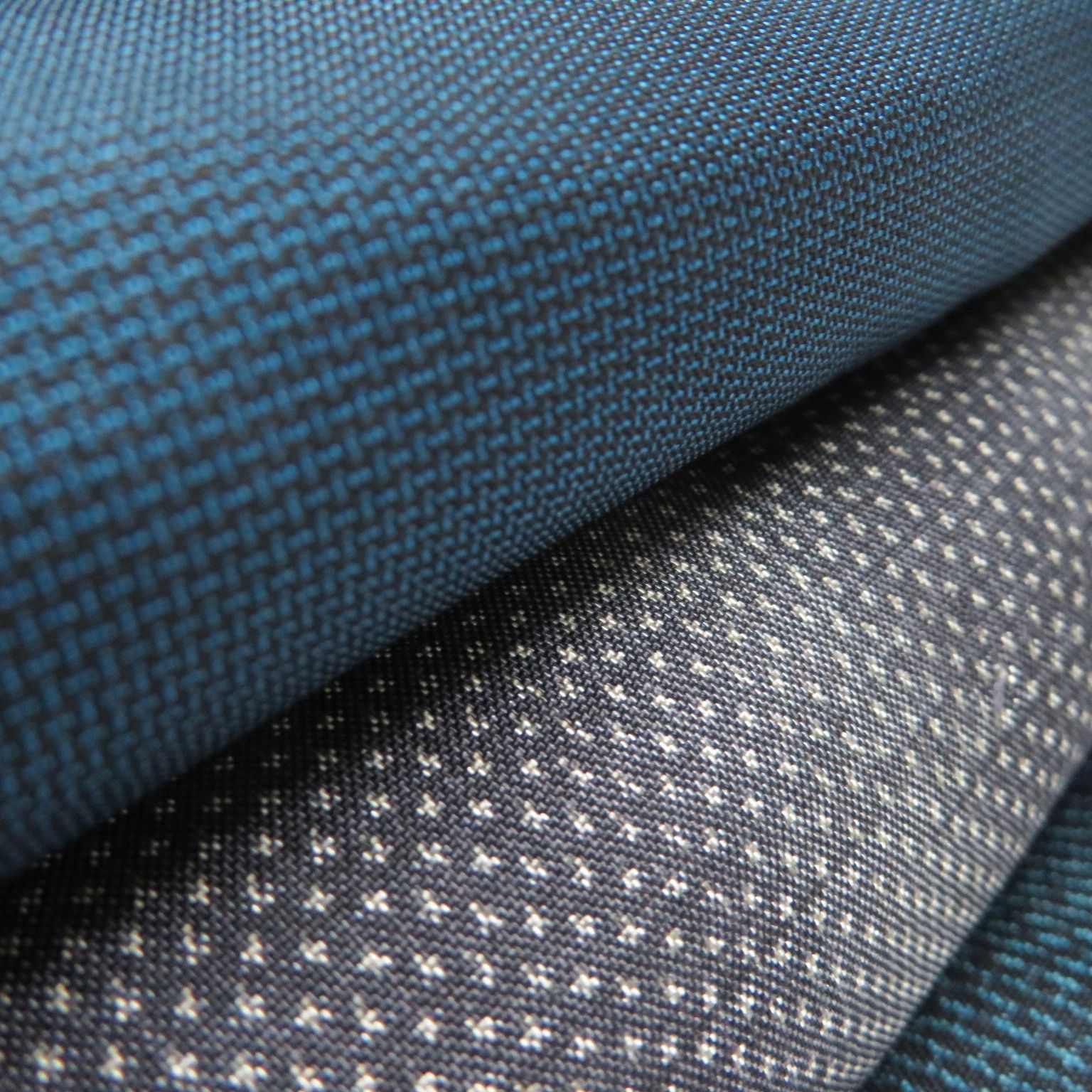 N 27 着物 正絹 色大島 大島紬 ５点 イチゴの大島