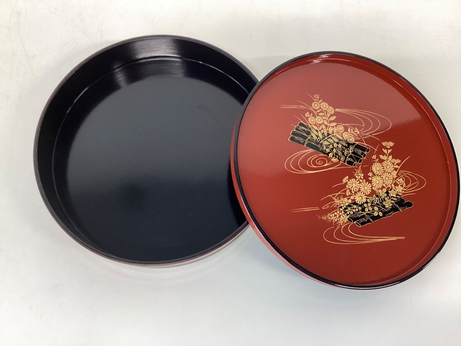 昭和レトロ】蓋付き寿司桶 ちらし寿司桶 新品 特価 - メルカリ