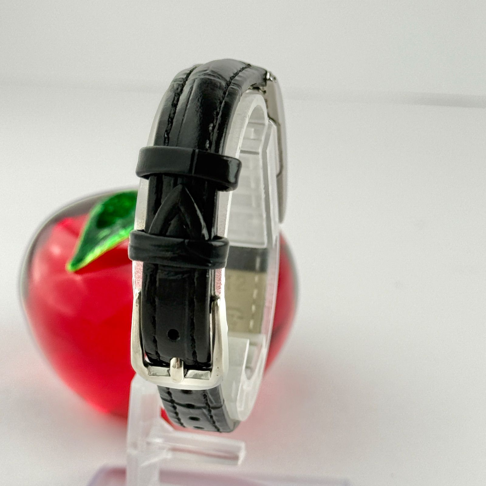 ミキモト シェル 12Pパール 新品ベルト 新品電池 レディース 腕時計