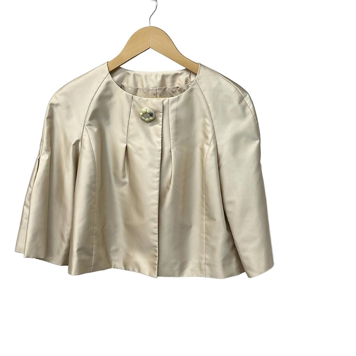 TO BE CHIC トゥービーシック　ジャケット　ベージュ　新品 TO BE CHIC(トゥービーシック) ジャケット サイズ40 M レディース