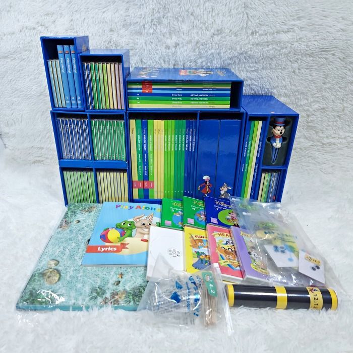 【CD超美品 】プレイアロング DVD&CD& 本のセット ディズニー Disney DWE WORLD OF ENGLISH ワールドイングリッシュ