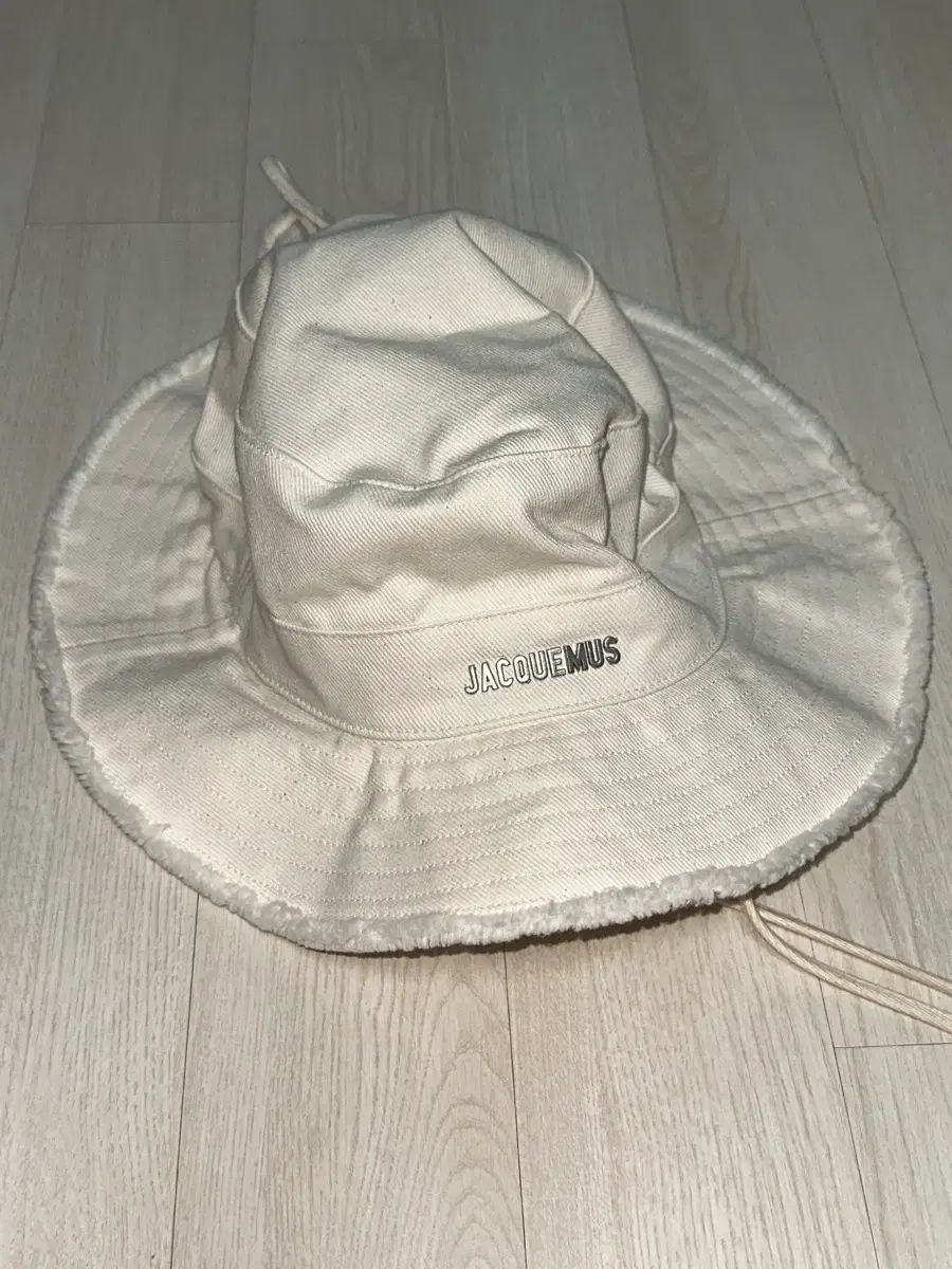 JACQUEMUS ジャックムス ル バケットハット アーティチョーク オフホワイト