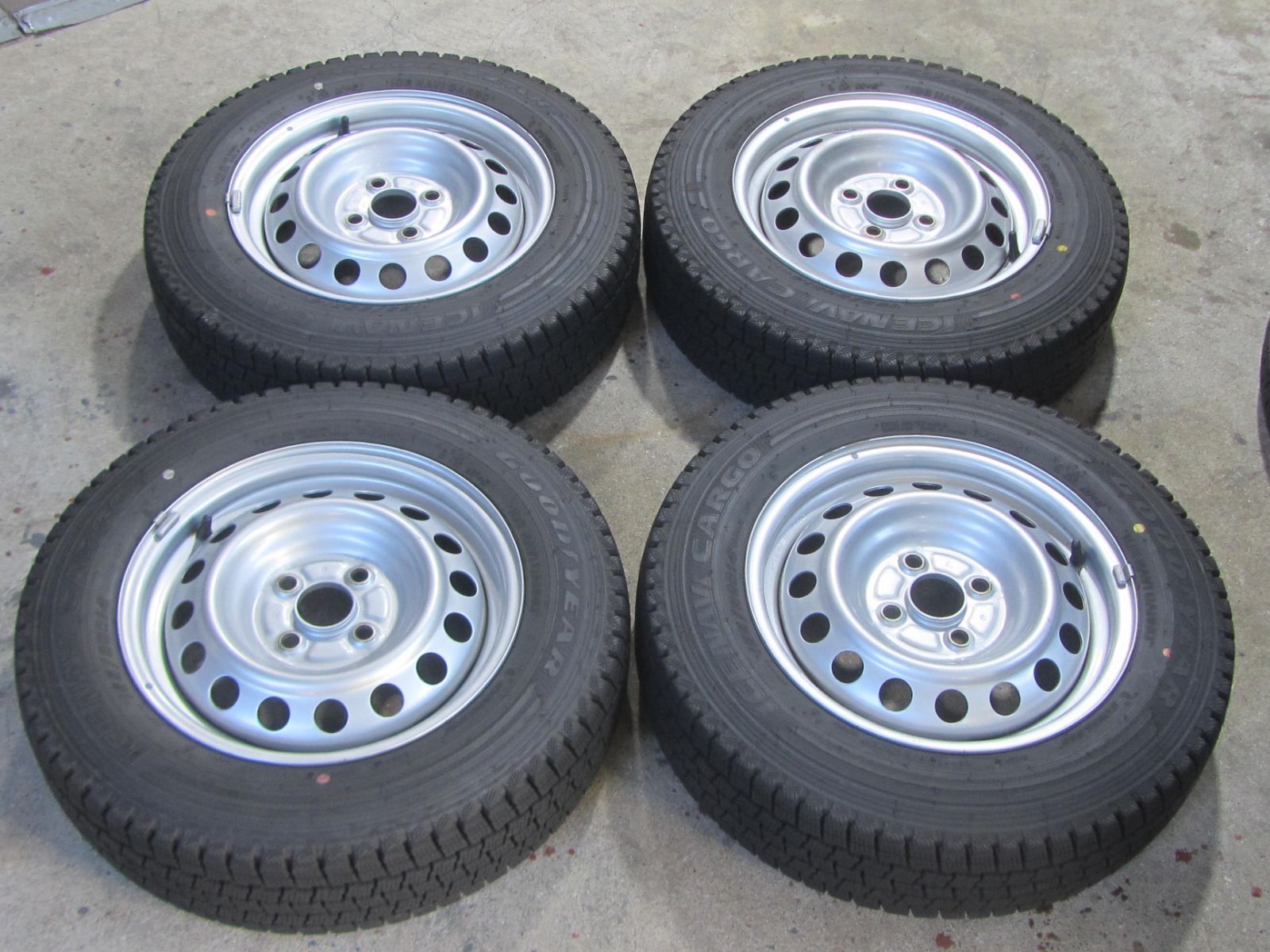 バリバリ山 155 80 R 14 88 86 N LT スタッドレス グッドイヤー アイスナビカーゴ 製タイヤ プロボックス外し サクシード ファミリアバンなど も