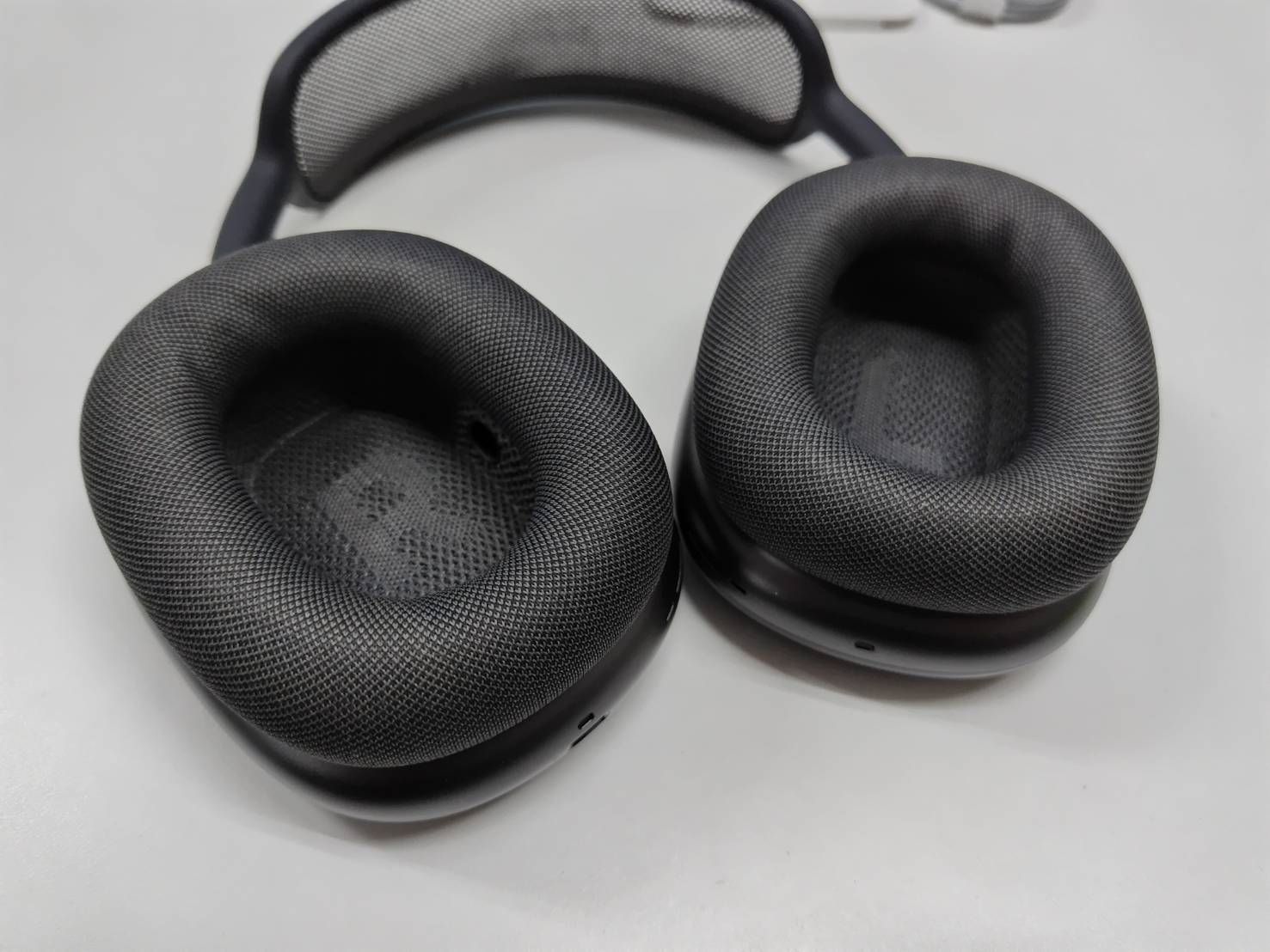 apple airpods max space gray A2096 本体のみ Amazon.co.jp: 【整備済み品】 Apple AirPods Max スペースグレイ(整備