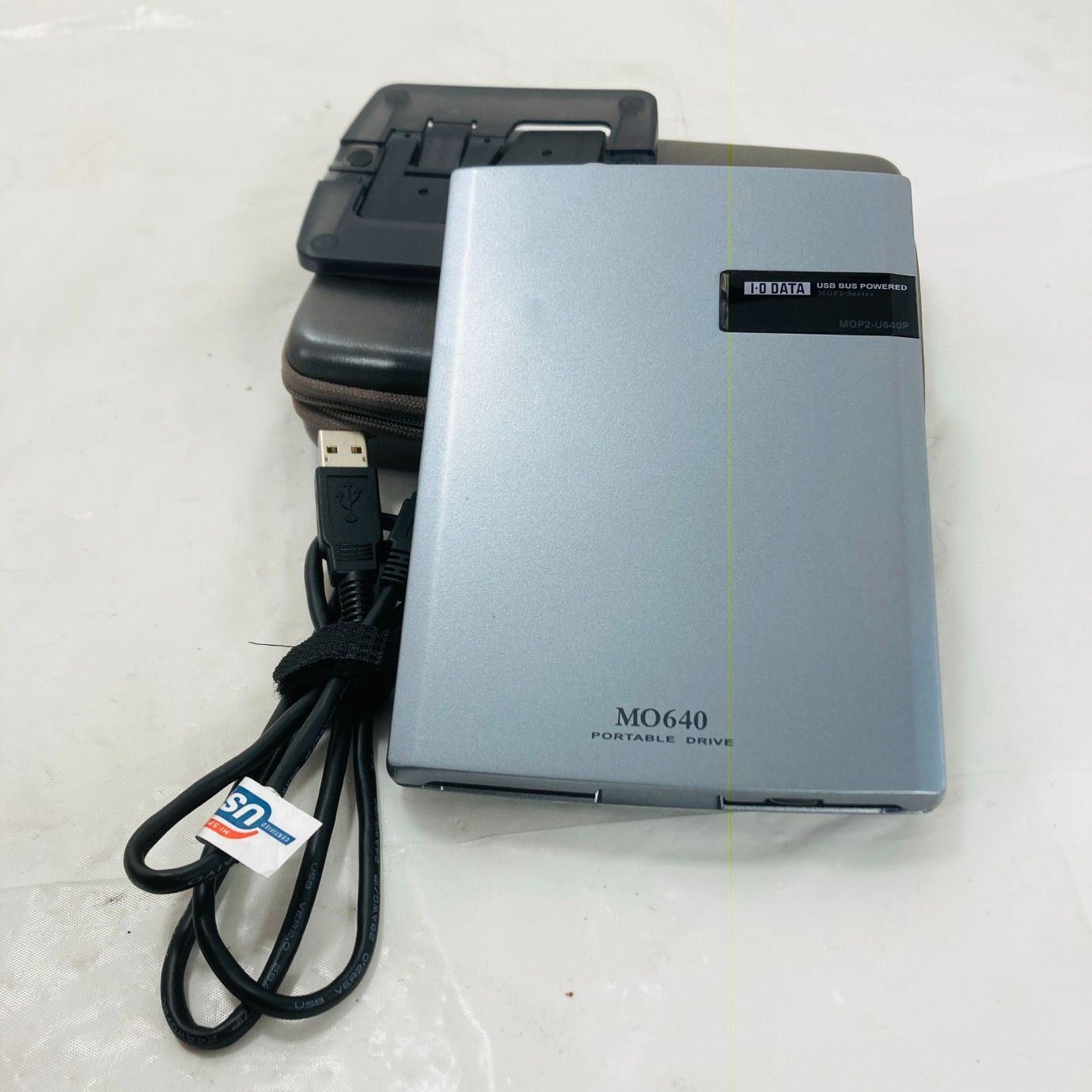 andmary Raven gather set up gray