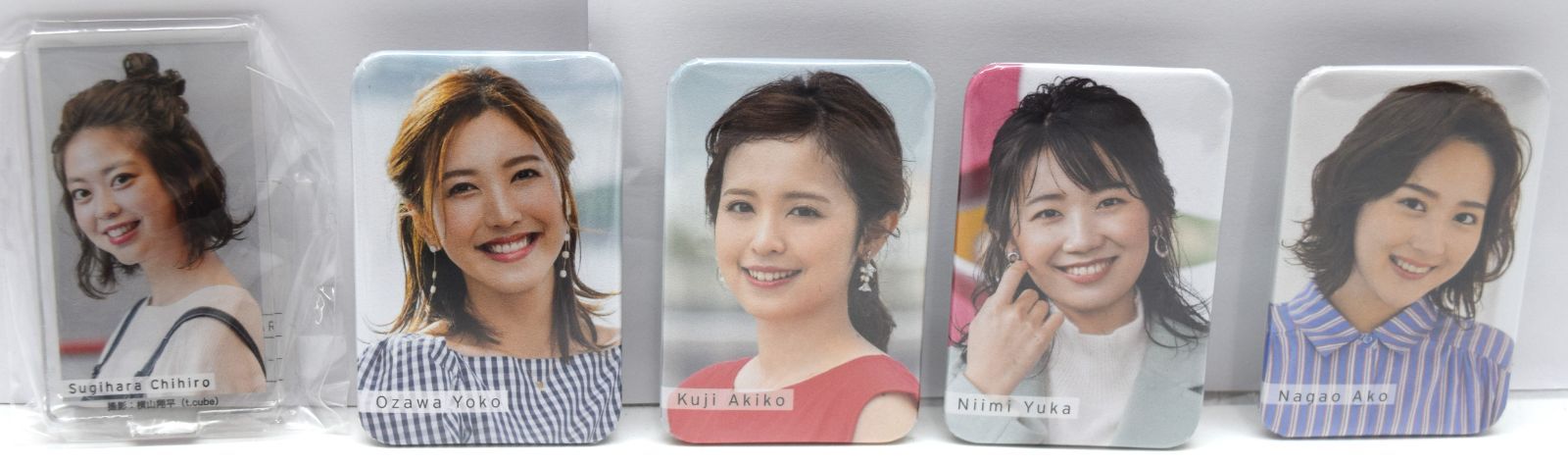 フジテレビ　アナウンサーグッズセット フジテレビアナウンサー バッジセット - メルカリ