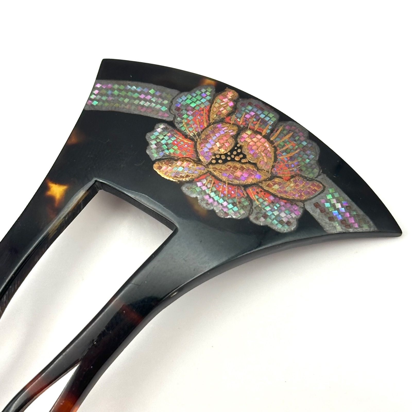 【永光作】本鼈甲 螺鈿簪 銘あり 美品 希少】永光作 本鼈甲 かんざし 螺鈿 花柄 フラワー - メルカリ