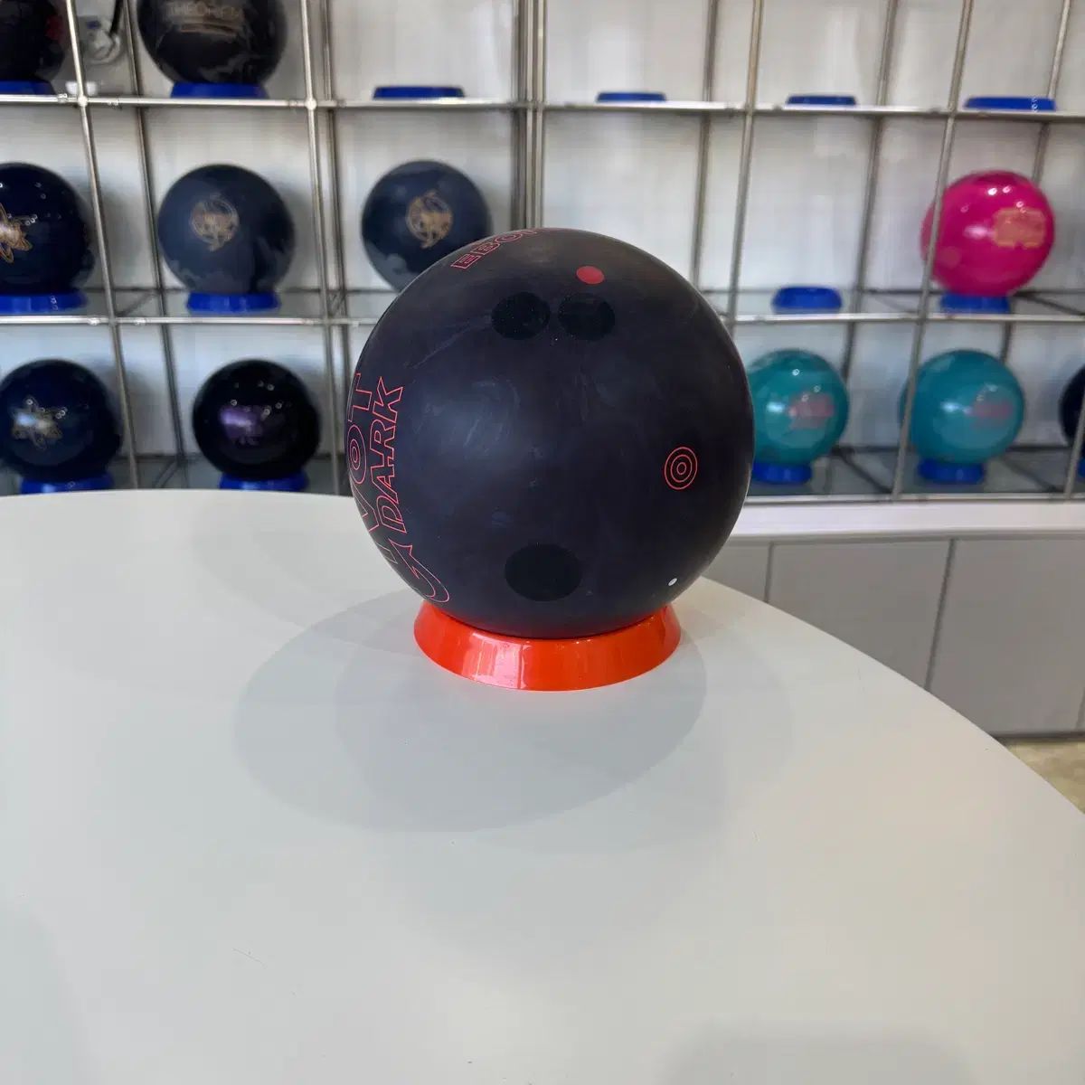 ピボットDARK ボーリングボール リース지공