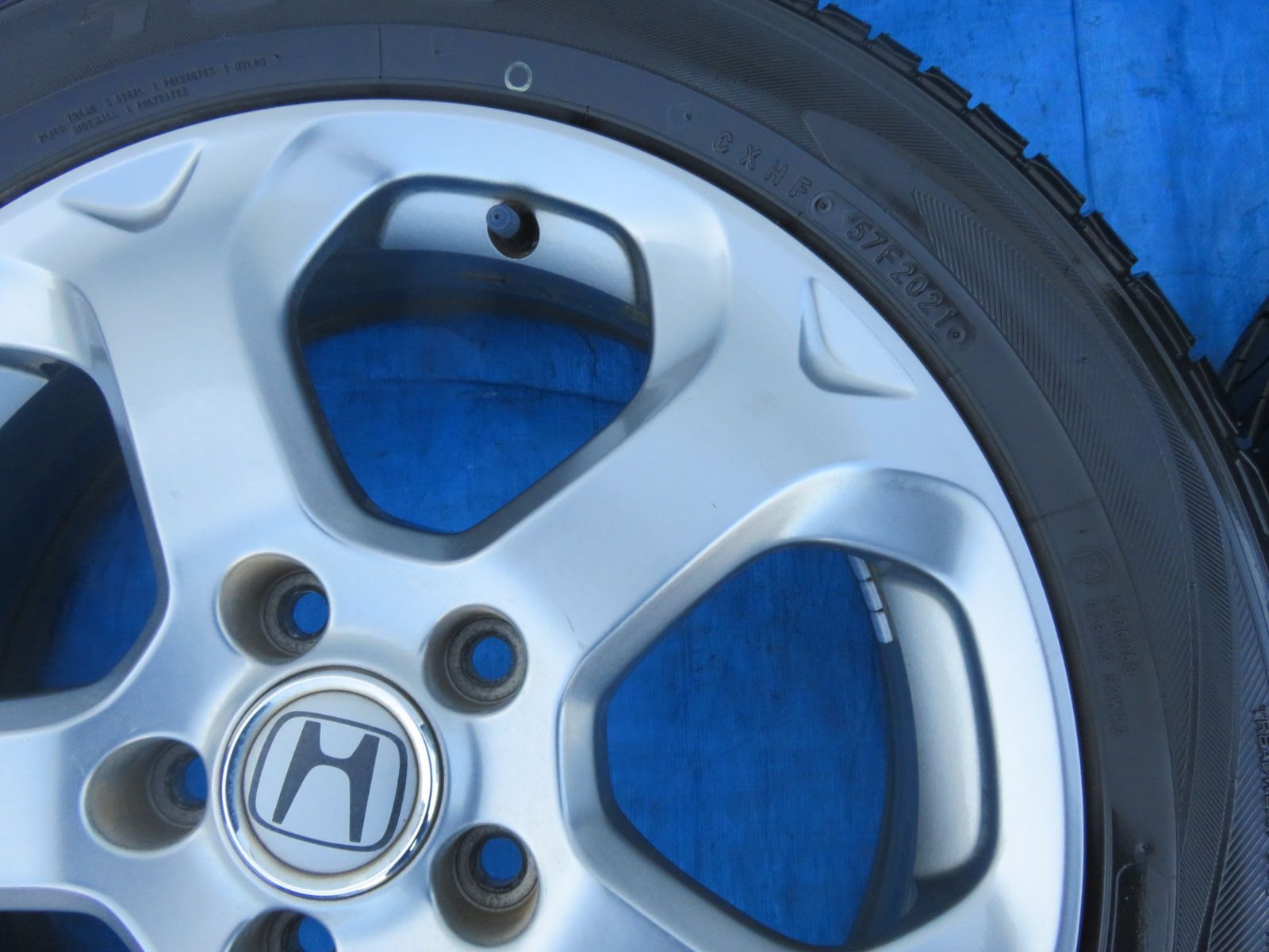 SFC 3776 ホンダ ストリーム RSZ 17インチ 17 6 0 J 55 5穴 PCD 114 3 ホイールタイヤ 205 R ４本セット