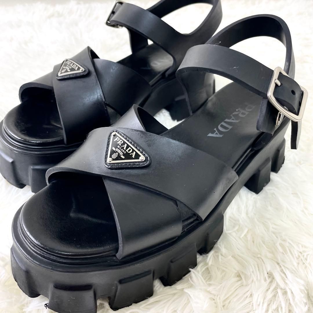 プラダ PRADA レディース サンダル 三角プレート ブラック 厚底 - メルカリ