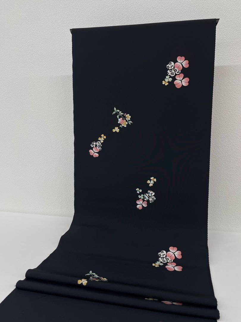 小紋 飛び柄 三つ葉 桜 黒 反物 正絹 O123 - メルカリ