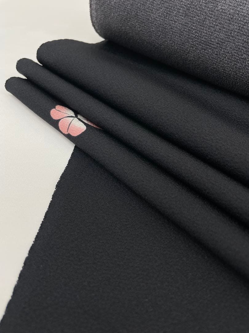 小紋 飛び柄 三つ葉 桜 黒 反物 正絹 O123 - メルカリ