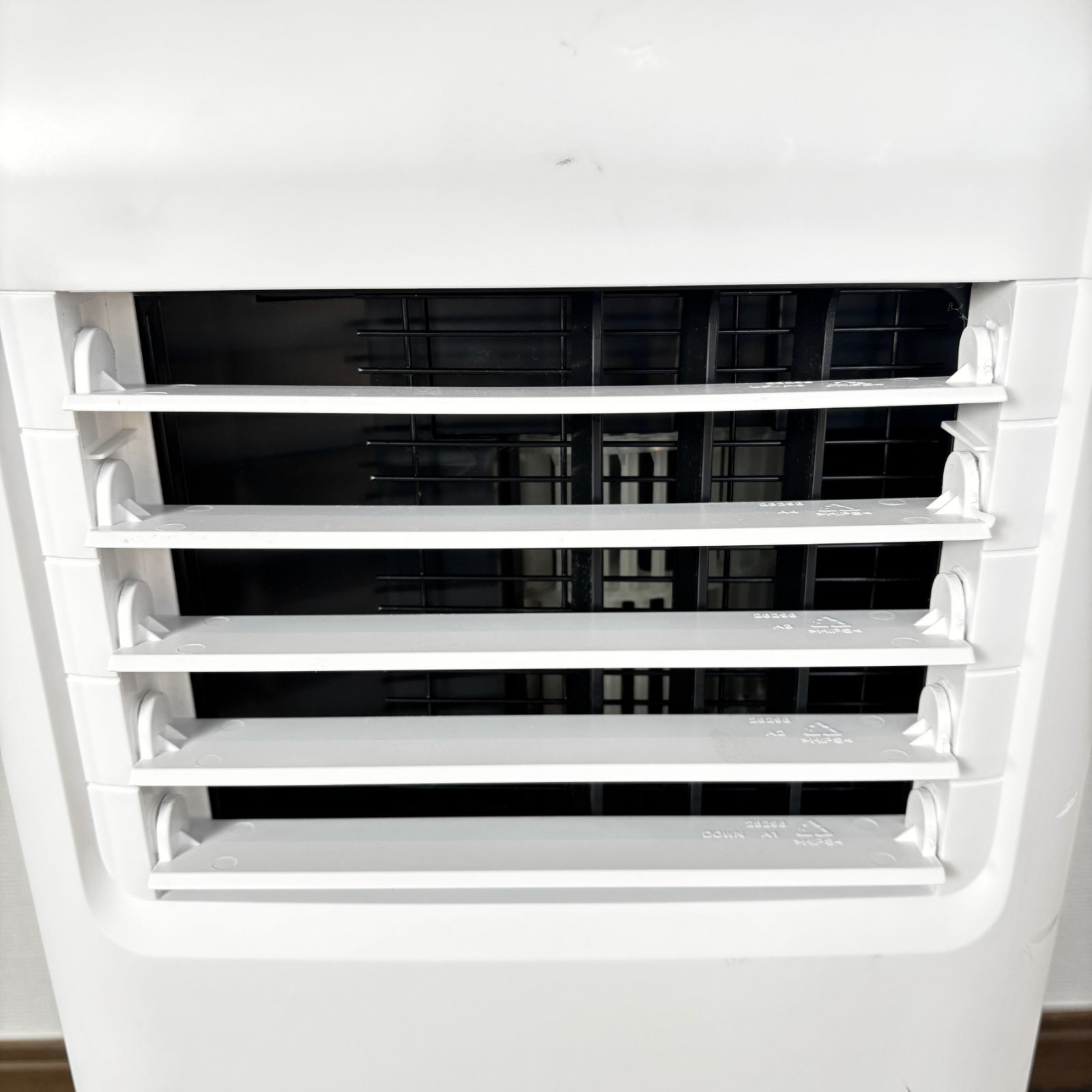 高年式/現地引取割あり】アイリスオーヤマ ポータブルクーラー IPA