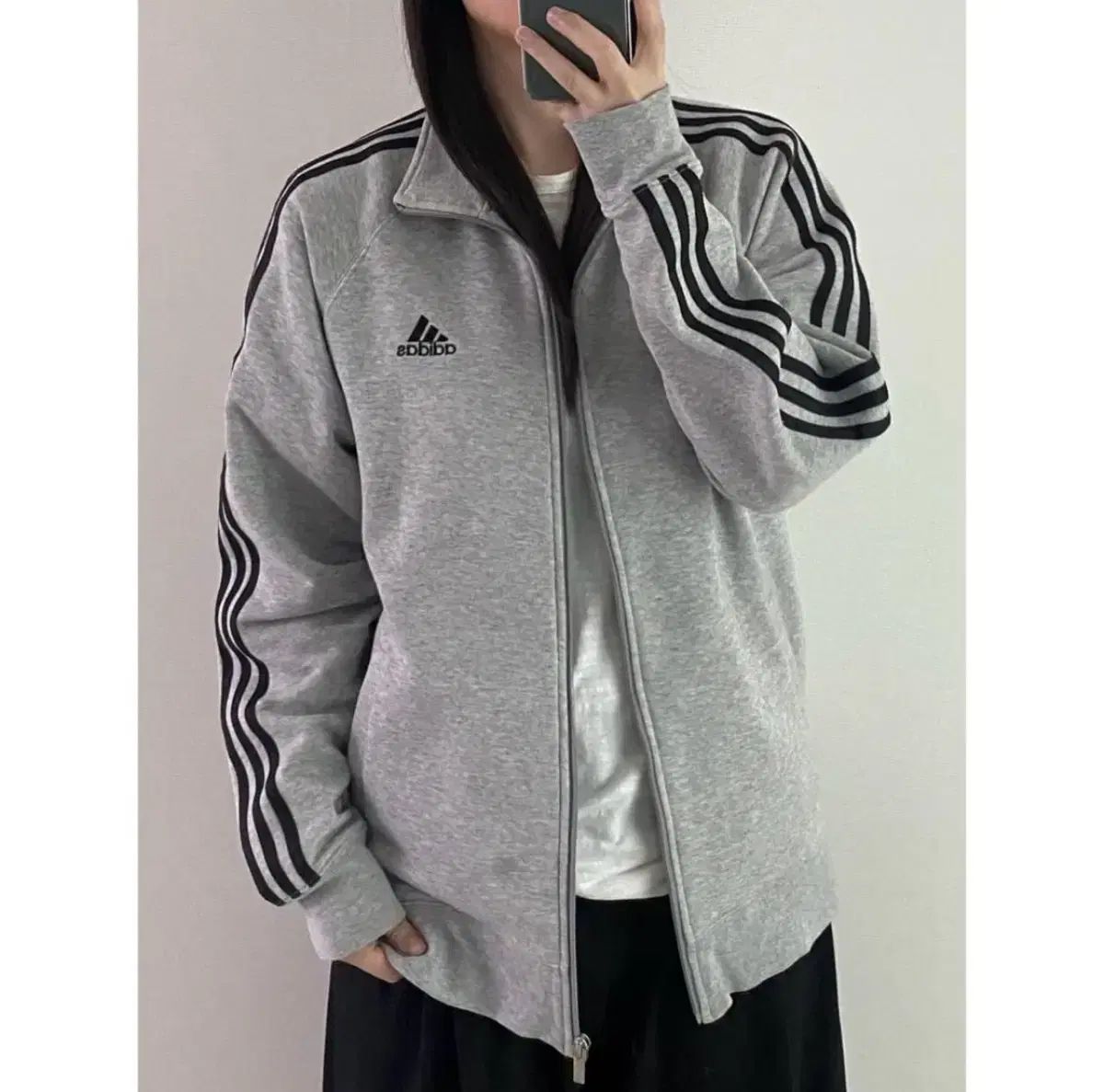 アディダス ジップアップ