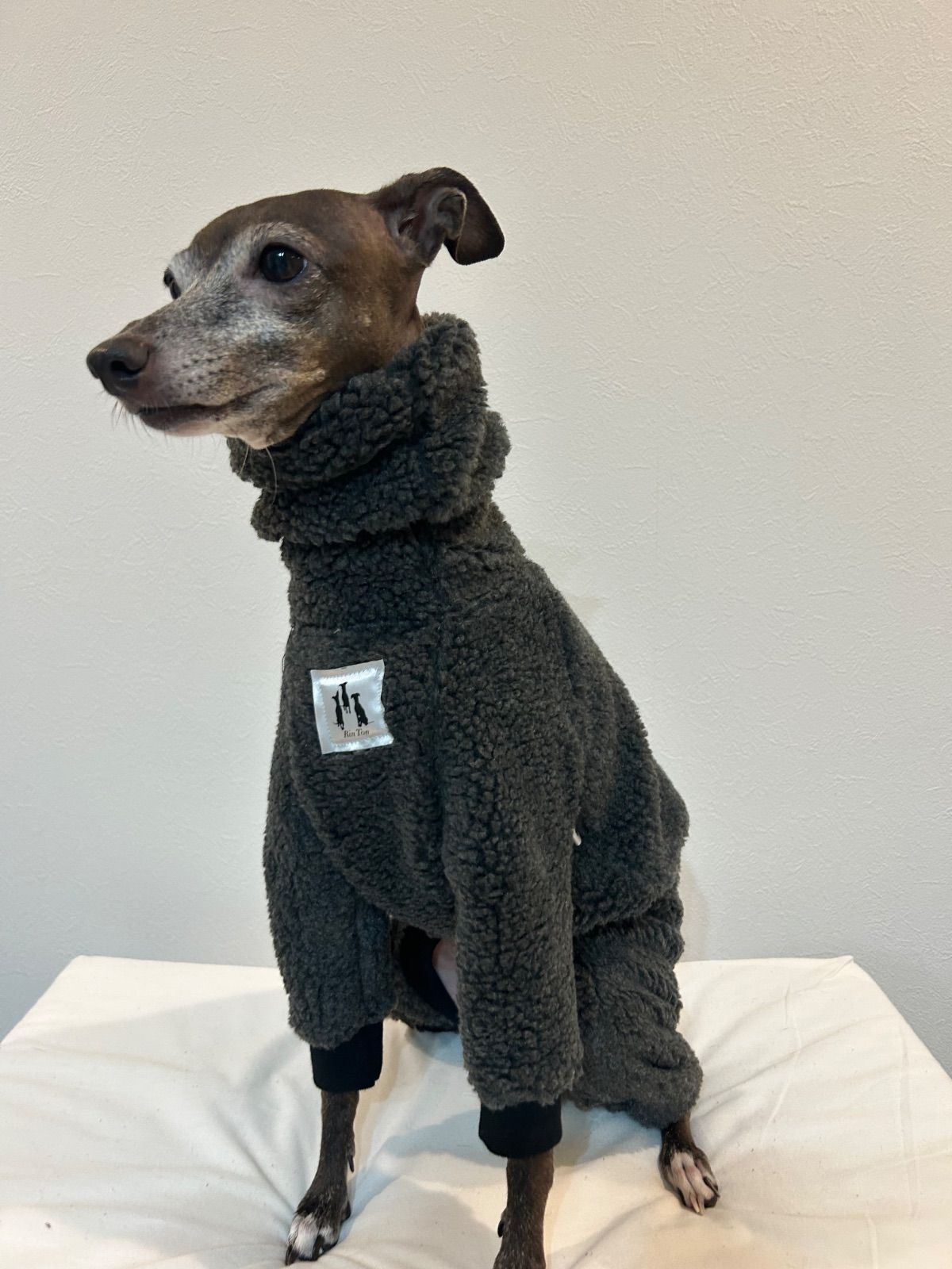 【プレミア】エスターバニー♡マスコット付ショルダー2つセットです^_^　③品 プレミア】エスターバニー♡マスコット付ショルダー2つセットです^_^ ③品